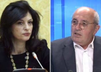 UNË S’KAM PYETUR NGA BERISHA, JO MË NGA BASHA. TOPALLI ËSHTË MËNDJELEHTË, S’VURI MEND NGA POLLO, SHEHU E PASHKO?