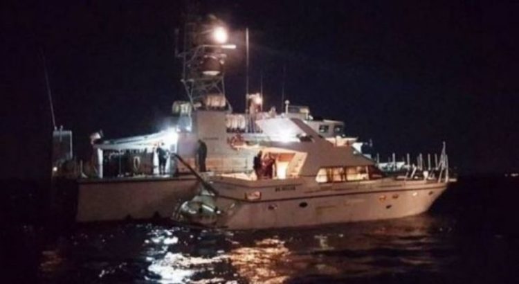 Pamje nga jahti i braktisur në Shëngjin