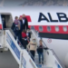 Momenti kur fëmijë mbërritën në Tiranë