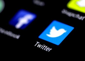 AMERIKA VOTON! ‘PJESËMARRJE REKORD, 100 MLN VOTUES IU DREJTOHEN KUTIVE PËR TË ZGJEDHUR TRUMP OSE BIDEN