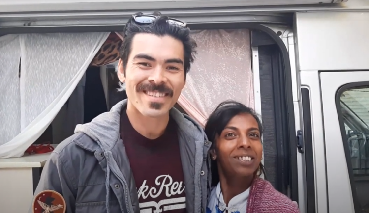 Chris Dominguez dhe Ieniedra Badri