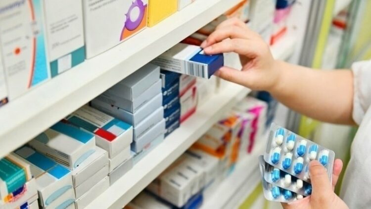 FARMACITË NË “KRIZË” PËR TERMOMETRA DHE OKSIMETËR