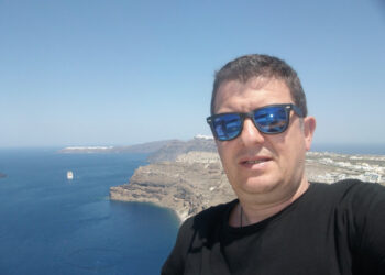 Humbi nga COVID dy vëllezër brenda ditës, pedagogu Afrim Osmani thirrje Ramës: Kjo s’është krizë e mjekëve, por e juaja!