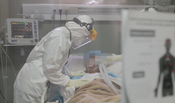 Nuk ka më shtretër të lirë, pritet të hapet pavioni i tretë te “Covid-3” dhe spitali “Covid-4”