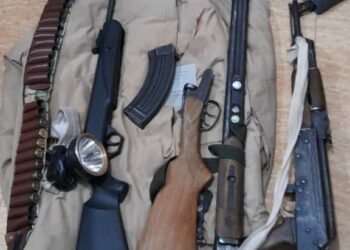 Vrasja e 22 vjeçarit në Bulqizë/ Përveç 27 vjeçarit të arrestuar, policia procedon edhe prindërit.