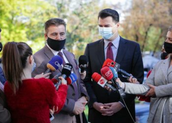 Shpifje të ulta politike / Kryetari i Komunës së Mitrovicës: Basha kontributor i madh në pavarësinë e Kosovës