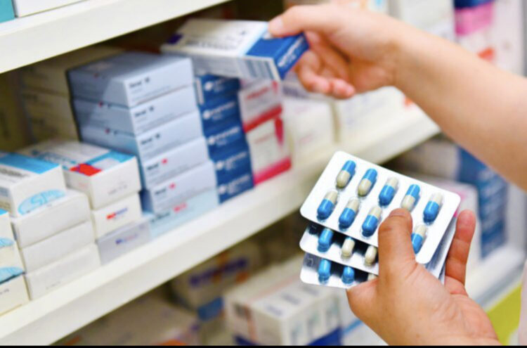 COVID/ Thirrja e ekspertëve: Kujdes me antibiotikët pasi po abuzohet, ul rezistencën