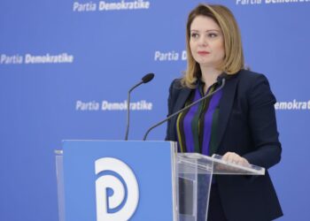 Denoncimi i PD/ Pampuri: Klanet në qeveri luftë për tendera. Pajisjet antiCovid u blenë 3 herë më shtrenjtë