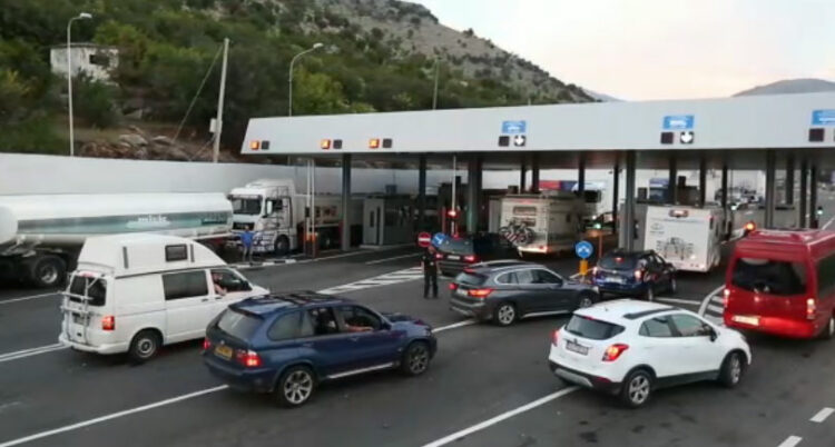 Covid-19/ Mbyllet Hani i Hotit dhe Muriqani, ja oraret kur ndalohet totalisht kalimi drejt Malit të Zi