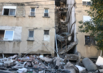 Përfundojnë hetimet për tërmetin/ 16 persona do të gjykohen për shembjen e pallateve ku pati viktima