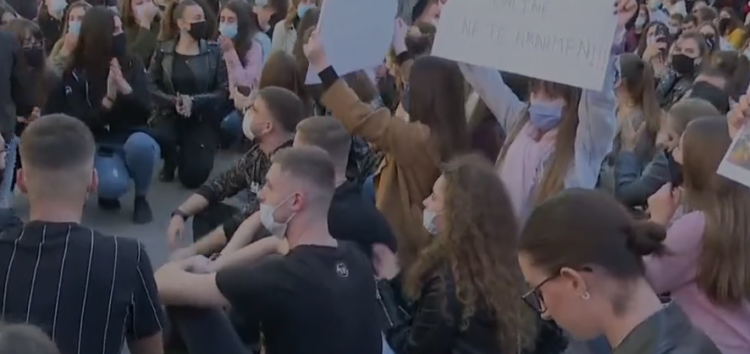 Nga protesta tek Ministria e Arsimit
