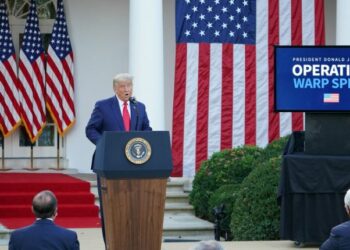 PRESIDENTI TRUMP PËRSHËNDET PROGRESIN PËR VAKSINËN KUNDËR KORONAVIRUSIT