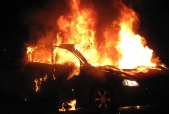 Zbadhet ngjarja/ Arrestohet autori që dogji qëllimisht makinën një 66-vjeçari në Kolonjë