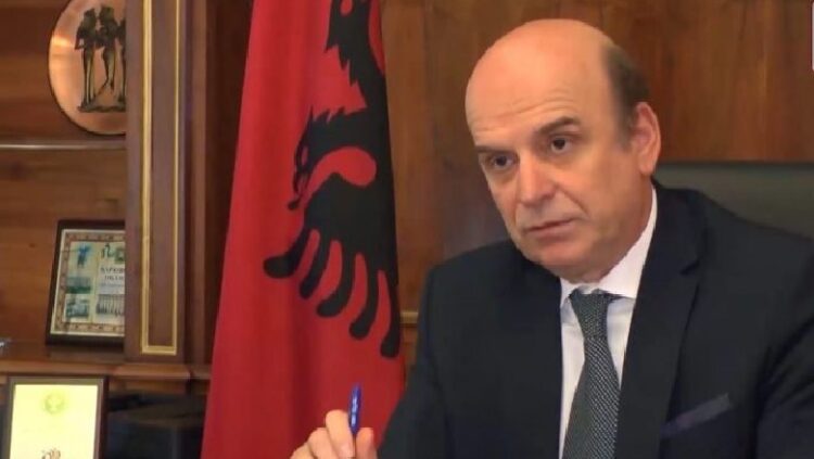EDMOND PANARITIT I OFROHET DETYRA E RËNDËSISHME NË PRESIDENCË, NDËRPRET ANGAZHIMIN ME LSI