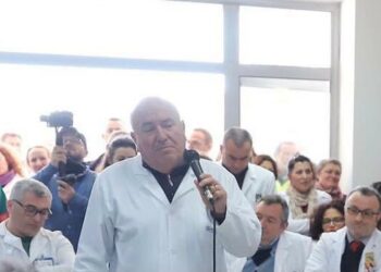 Sapo kaloi Covid 19/ Ndërron jetë papritur mjeku i njohur nga Kavaja, Hidajet Deda