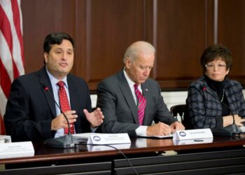 Joe Biden dhe Ron Klain