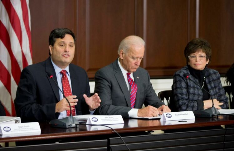 Joe Biden dhe Ron Klain