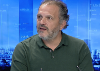 Mjeku psikiatër, Neli Demi