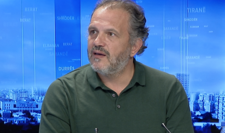 Mjeku psikiatër, Neli Demi