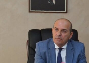 Rektori i Universitetit të Vlorës, Roland Zisi