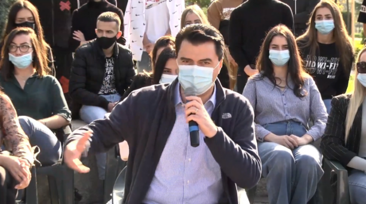 Lulzim Basha me studentët