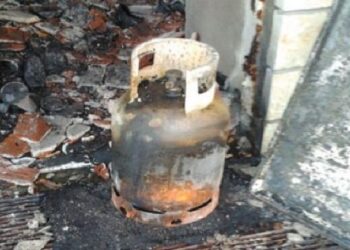 GJIROKASTËR/ SHPËRTHEN BOMBOLA E GAZIT BRENDA NJË BANESE