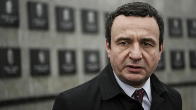 “PADREJTËSIA SPECIALE VAZHDON”/ REAGIMI I PLOTË I ALBIN KURTIT PËR MARRJEN NË HAGË TË JAKUP KRASNIQIT DHE REXHEP SELIMIT