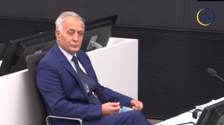 Jakup Krasniqi në Hagë