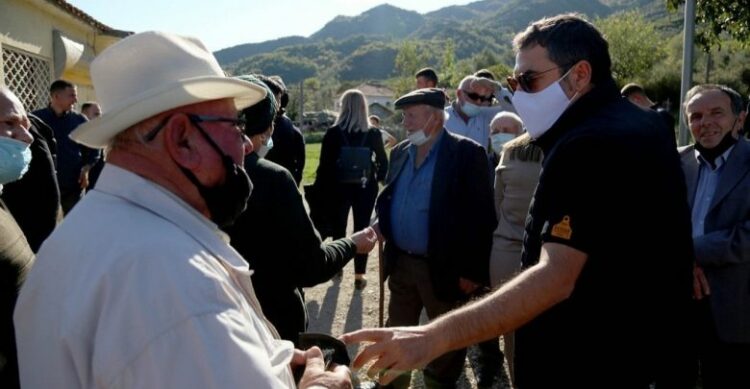 U PËRPLAS ME ÇUÇIN NË MEMALIAJ/ FLET KRYETARI I LSI-SË QË : SHKOVA SI BANOR, MË HOQËN FJALËN SE I THASHË QË KANË INAGURUAR RRUGË PA CILËSI