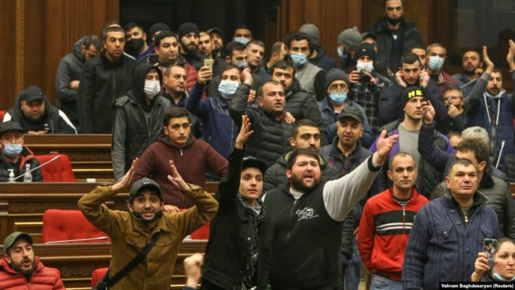 Nga protestat në Armeni