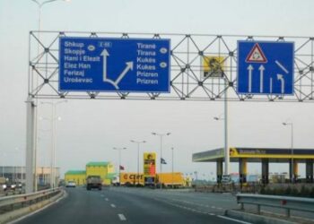 A DO TË MBYLLEN PËRSËRI KUFINJTË NË RAJON? JAPIN PËRGJIGJE QEVERIA E SHQIPËRISË, KOSOVËS DHE MAQEDONISË SË VERIUT