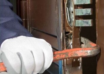 DURRËS/ISHTE KTHYER NË MAKTH PËR BANORËT /ARRESTOHET 30-VJEÇARI