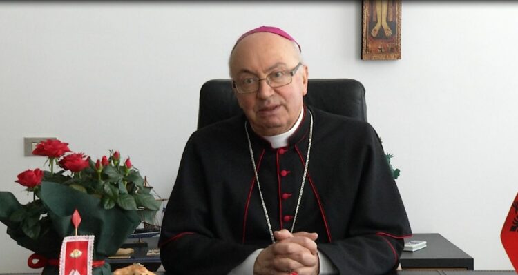 U INFEKTUA NGA COVID-19, KISH: GJENDJA E IMZOT GEORGE FRENDOS NË ITALI PARAQITET E QËNDRUESHME, PO I PËRGJIGJET MIRË TERAPISË