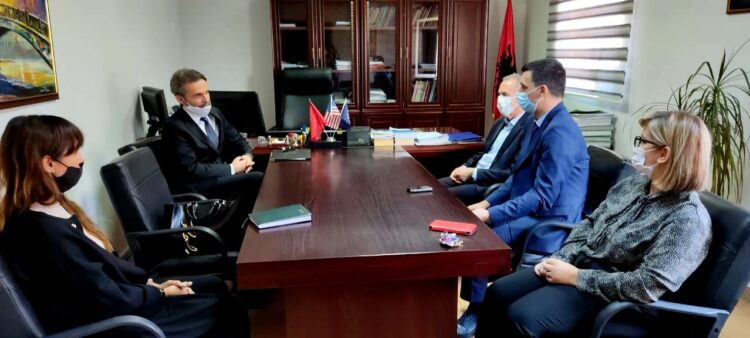 Takimi me drejtuesit e prokurorive