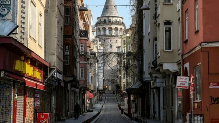 Turqia rikthen sërish shtetrrethimin!