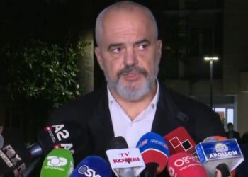 400 MIJË LEK NË MUAJ PËR 1 VIT/ RAMA FIRMOS ME NAFTËTARËT