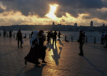 Turqi, hyn në fuqi shtetrrethimi antiCovid-19