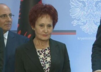 LIROHET NGA DETYRA PREFEKTJA E QARKUT TË TIRANËS, JA KUSH E ZËVENDËSON