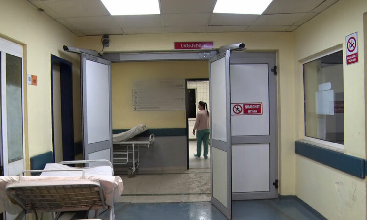 NGJARJE E RËNDË / PRET DAMARËT NË BANESË, POR NDËRRON JETË NË SPITAL..