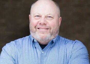 E PA DËGJUAR! NDËRROI JETË NJË MUAJ MË PARË NGA COVID, 55-VJEÇARI FITON ZGJEDHJET NË SHBA