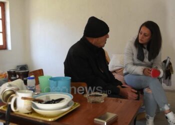 Historia e jashtëzakonshme/ Masakroi prostitutën, kthehet në Shqipëri pas 48 vitesh burg në SHBA: Jetoja më mirë në qeli