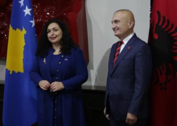 Meta konferencë për shtyp me Vjosa Osmanin: Duhet të thellojmë bashkëpunimin mes dy vendeve!