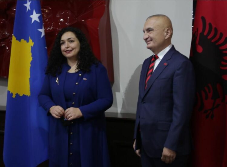 Meta konferencë për shtyp me Vjosa Osmanin: Duhet të thellojmë bashkëpunimin mes dy vendeve!