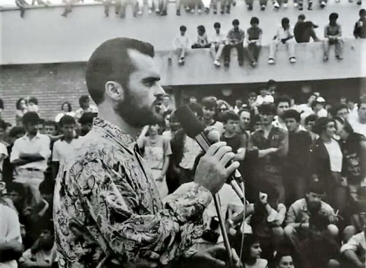 30 vite nga Lëvizja Studentore e dhjetorit, Rama poston foton e tij: Privilegj i jashtëzakonshëm i të qenurit pjesë aktive e përpjekjeve përgjatë asaj rruge