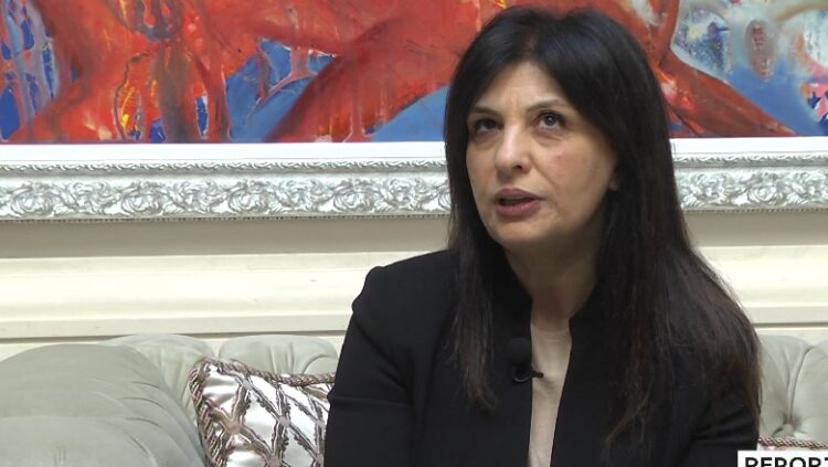 Jozefina Topalli: Në krye të PD, një lidership me mentalitet enverist!