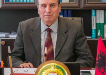 Covid-19 i merr jetën ish-rektorit të universitetit “Aleksandër Xhuvani