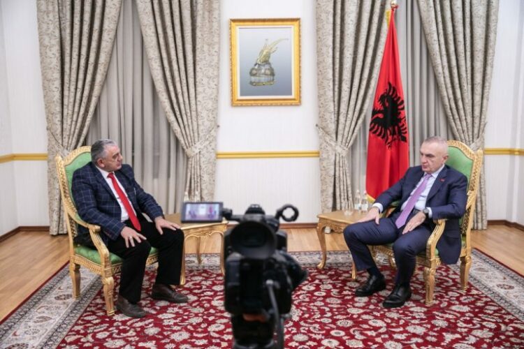 Meta me mesazh të fortë: Me afrimin e zgjedhjeve, po rriten sipërfaqet me kanabis dhe aktivitetet e grupeve kriminale. Siguria kombëtare po cënohet seriozisht!