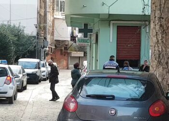 Sherr me mjete prerëse në lokalin në Ishëm, 3 të plagosur. Arrestohen 3 persona
