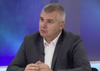Gurakuqi i nxjerr dokumentin Nishanit: As unë dhe asnjë anëtar i familjes sime s’ka qenë kurrë bashkëpuntor i Sigurimit dhe anëtar i PPSH