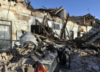 Kosova e gatshme të ndihmojë Kroacinë, kryeministri Hoti: Ofrojë mbështetjen e FSK-së